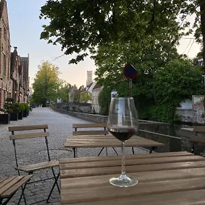 Bed and breakfast Canal, Brujas